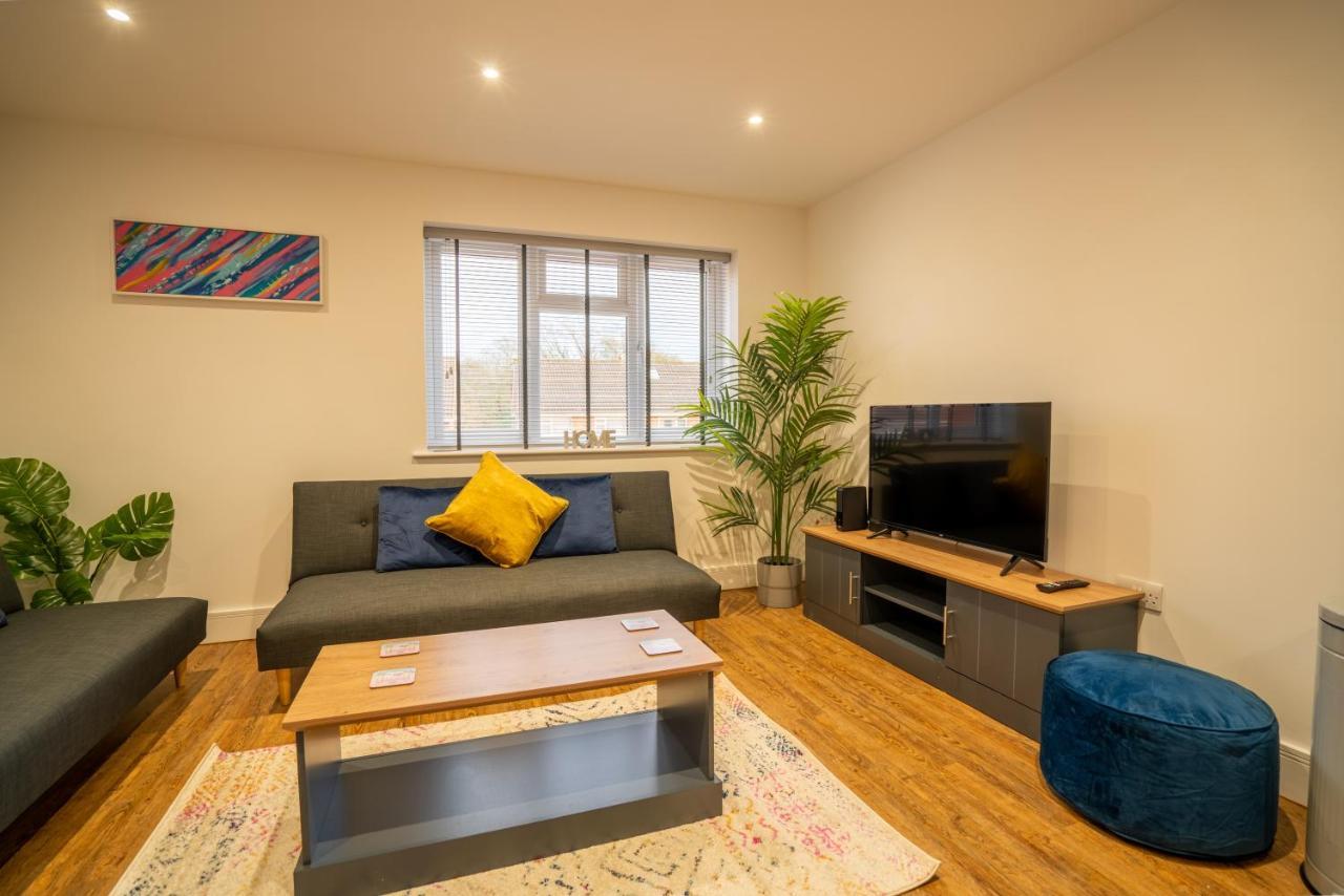 Mill Road Apartment First Floor Κρόουλι Εξωτερικό φωτογραφία