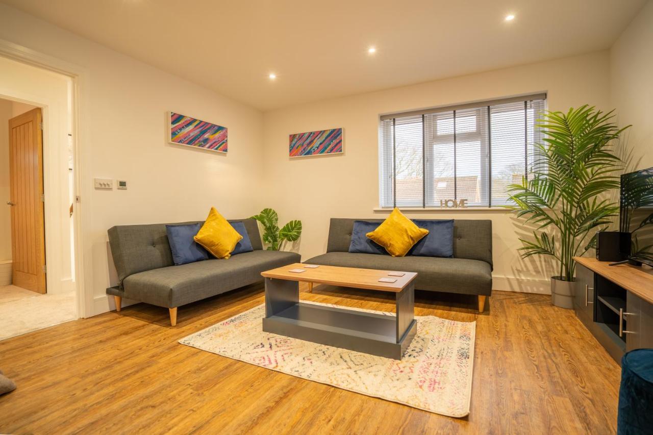 Mill Road Apartment First Floor Κρόουλι Εξωτερικό φωτογραφία